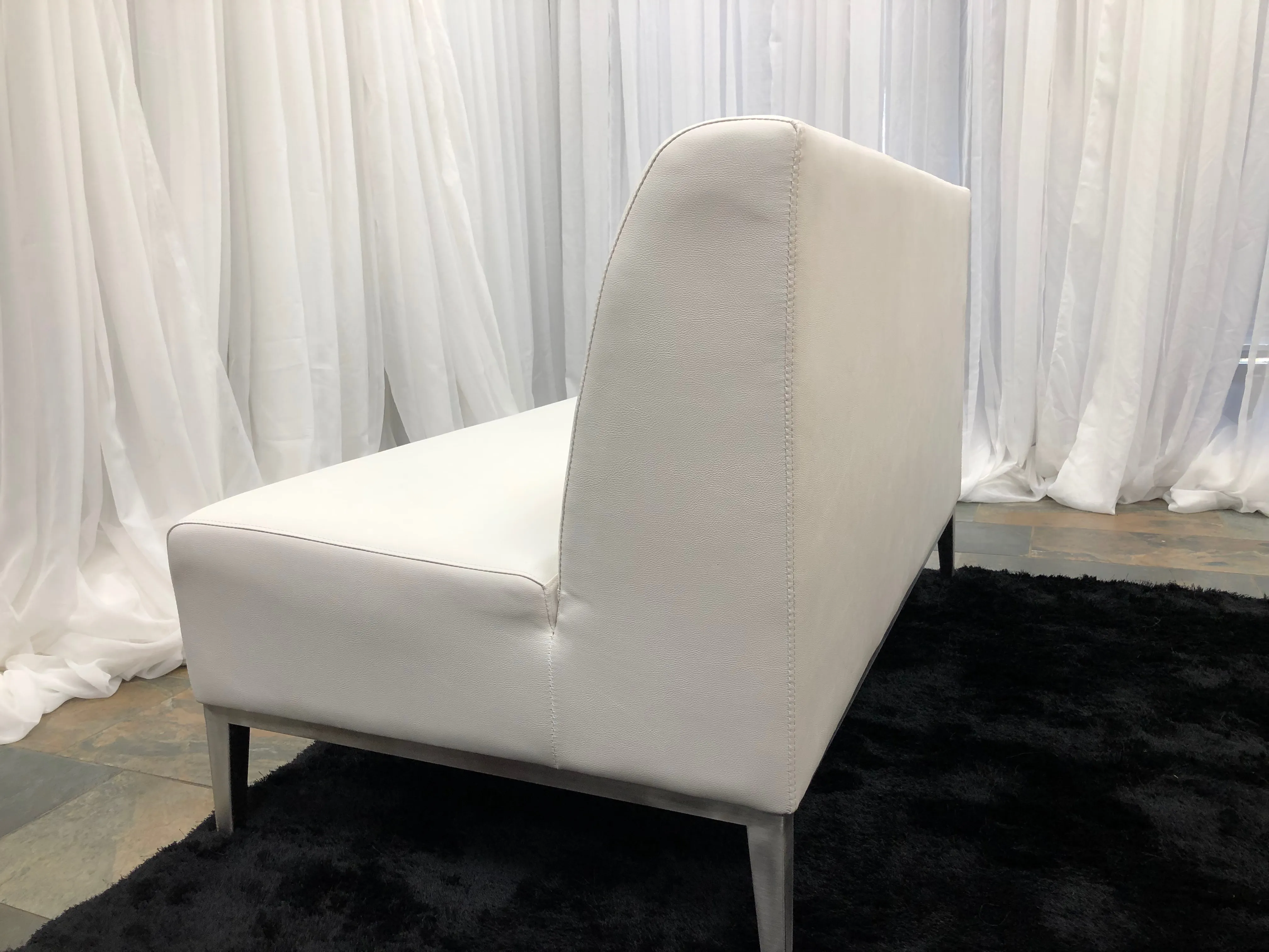 Hannah White 3 Seater rental - thumbnail view 2