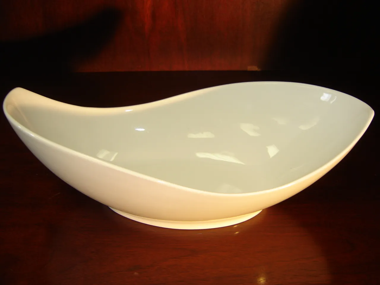 Medium Oslo Bowl 12" X 6" for rent at Gervais Rentals - Main View