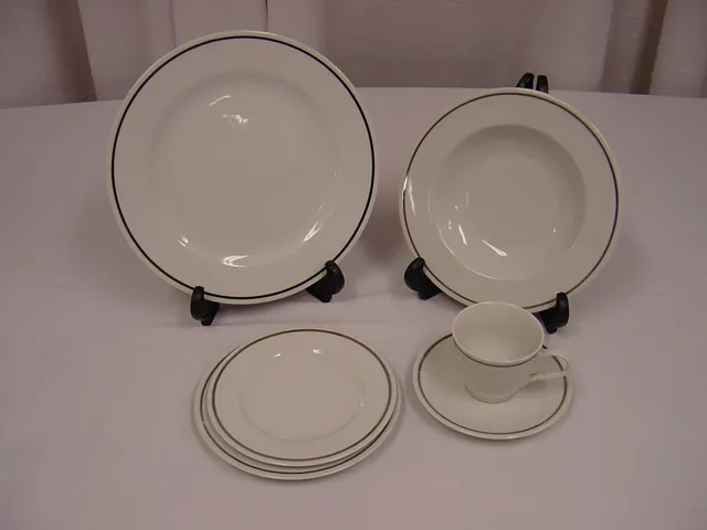 Palm Silver 6" Plate for rent at Gervais Rentals - Main View